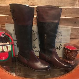 Vince Camuto Boots size 8